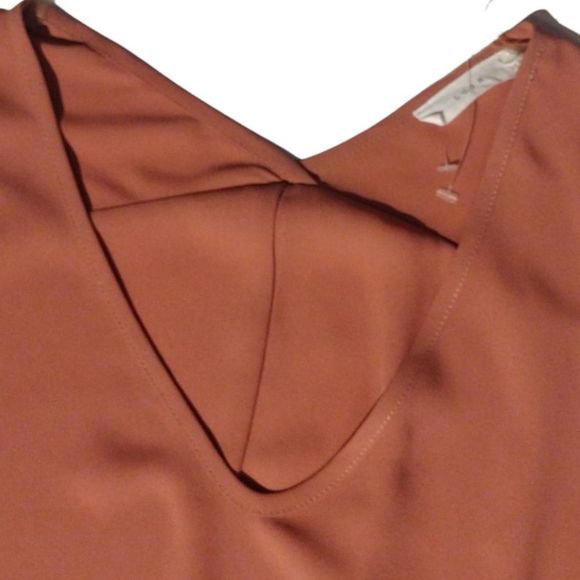 V-Neck High Low Oversized Blouse NEW Mauve Sophisticated Top by Lush NWOT - Picture 8 of 10